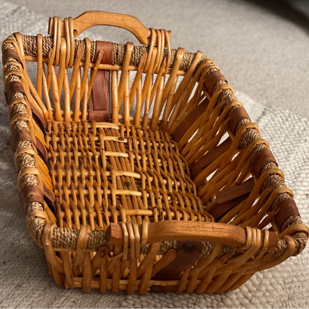 Rectangular Basket - Picture 4 of 7